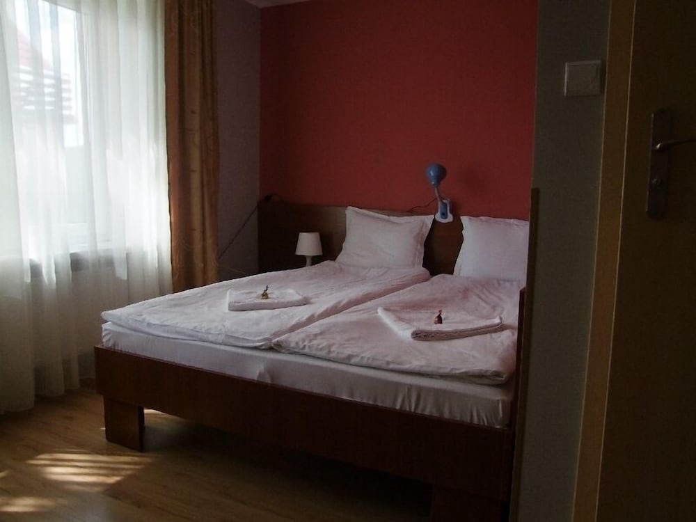 Pokoje Gościnne Warneńczyka 85A