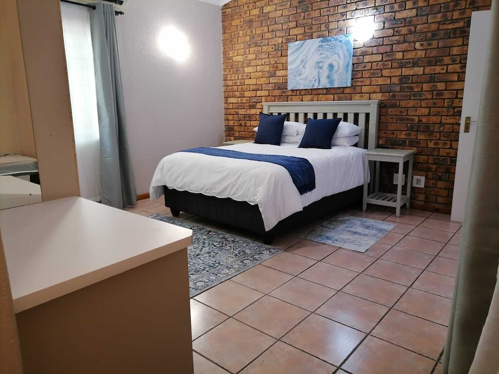 Shingalana Guest House