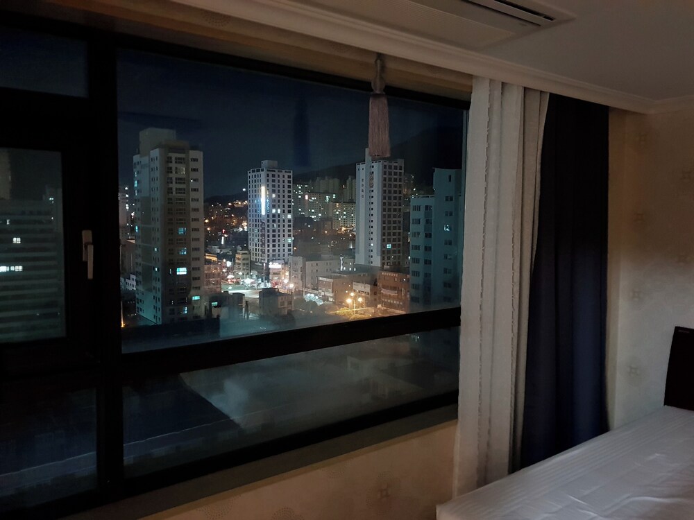 Sejong Party House