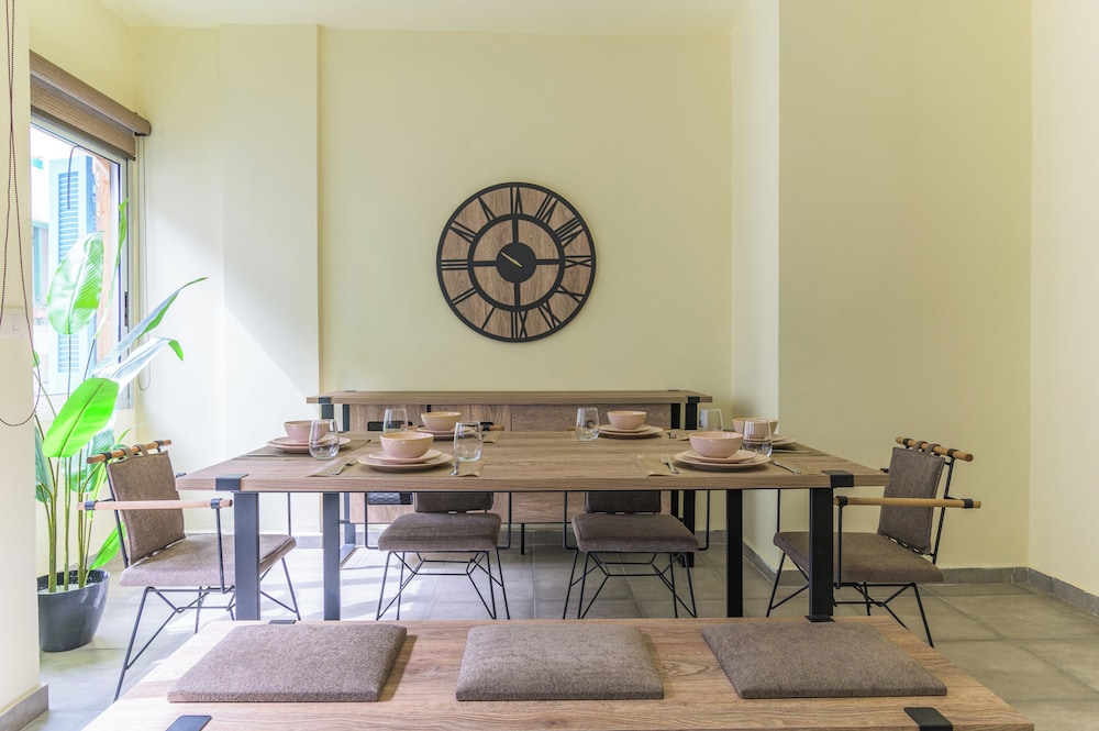 Slate - 2Br Apt W Balcony in Mar Mikhael