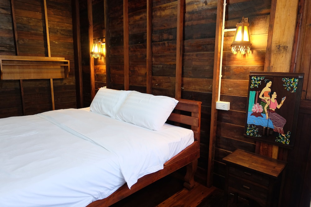 Baan Kun Tuad Ko Si Chang