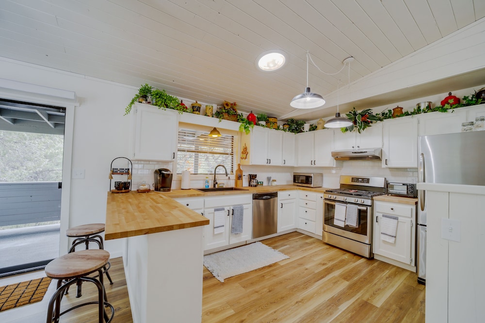 Payson Vacations - Pet-friendly Payson Cabin w/ Game Room! - Property Image 27