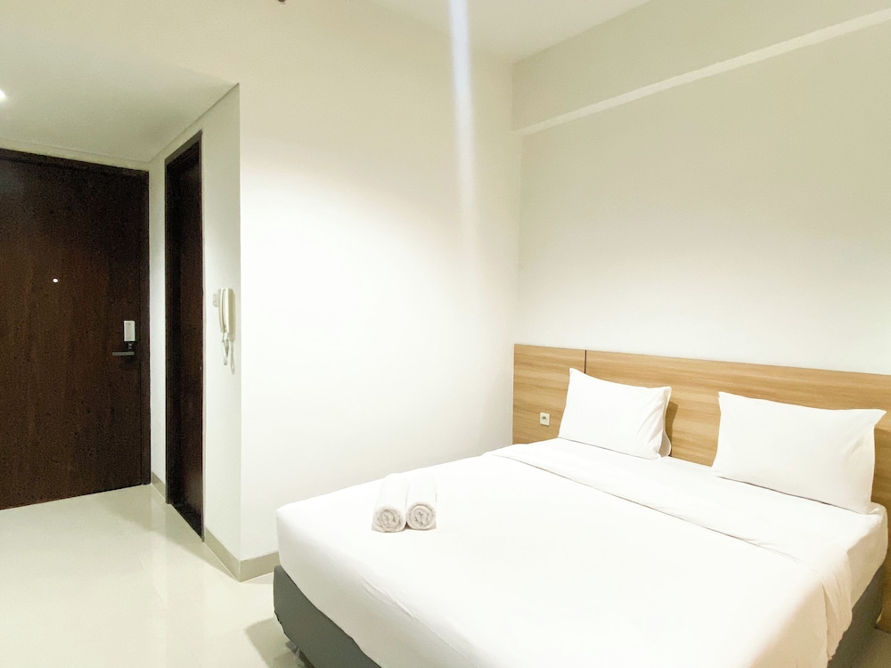 Simple Studio At Lrt City Bekasi Apartment By Travelio