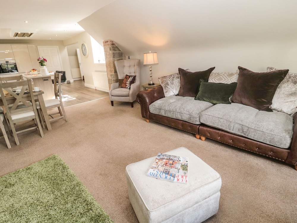 Butterchurn Apartment