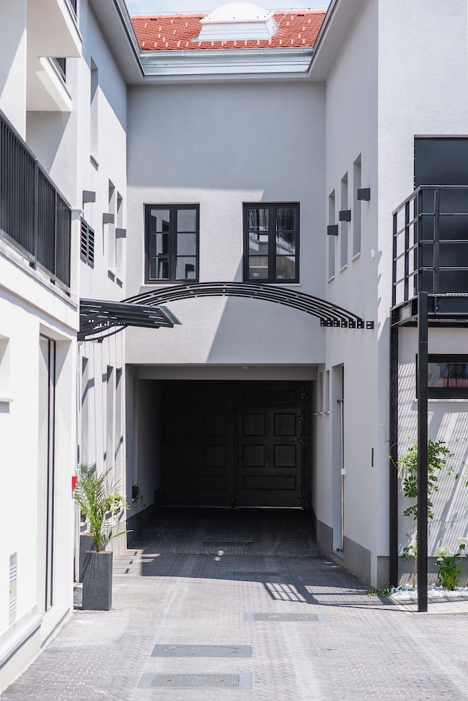 Hotel Florian & Godler - Image 1