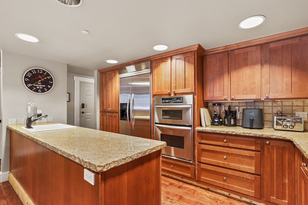 Spacious Elegance-Kirkwood-Timber Ridge 3 Bedroom 3 Residence