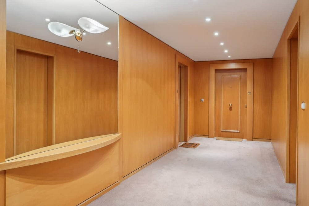 Elegant New Apartment With Balcony in the 16th - M