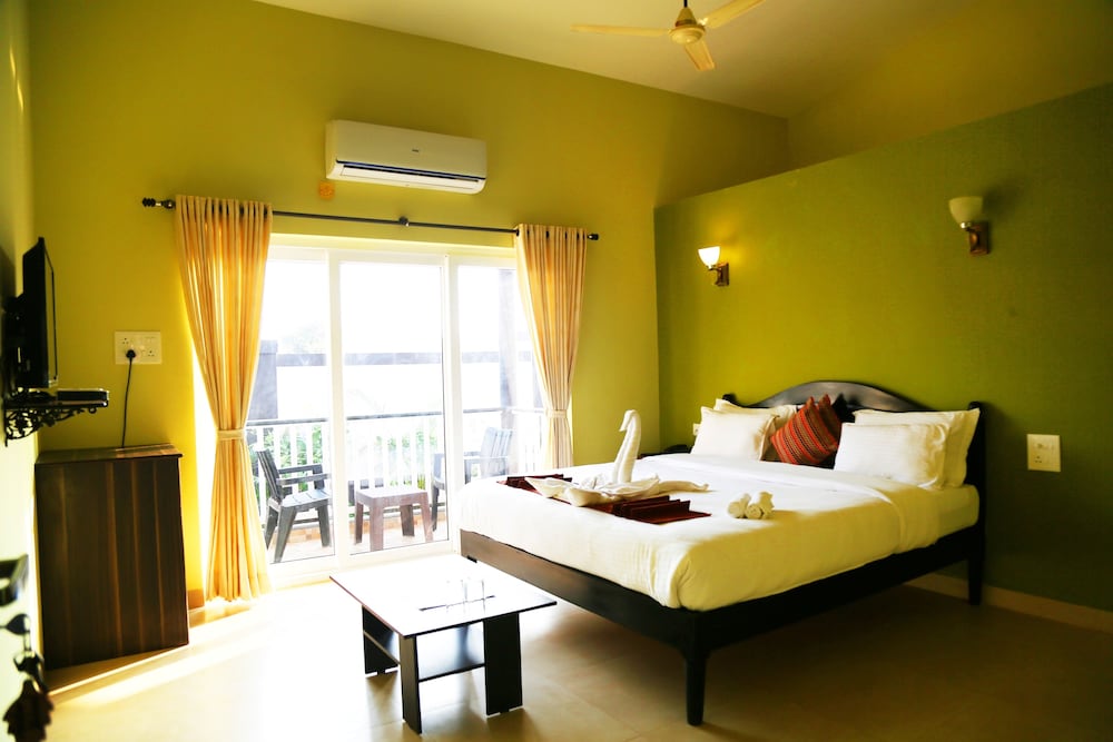 Vagator Retreat Resort With Swimming Pool