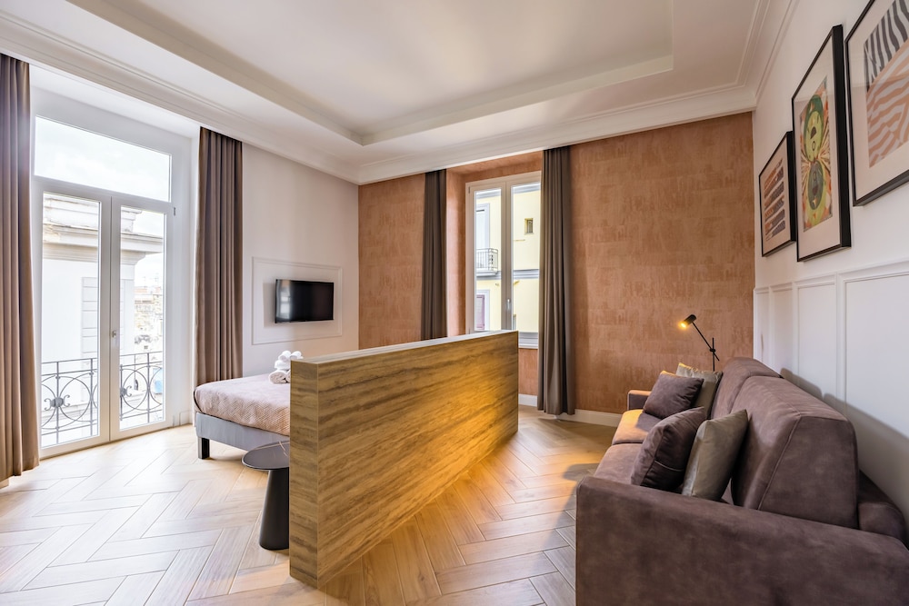 Chic Lifestyle Apartment