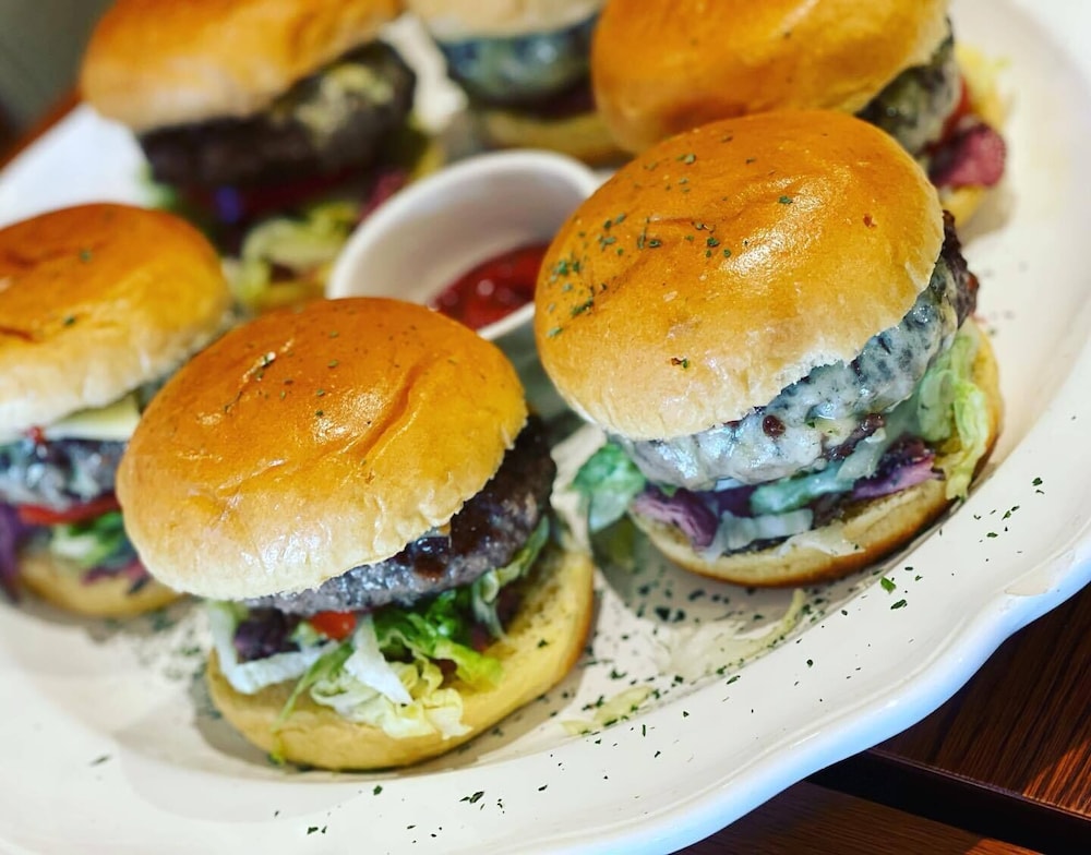 Ramsgate Vacations - White Stag Lodge - Property Image 15