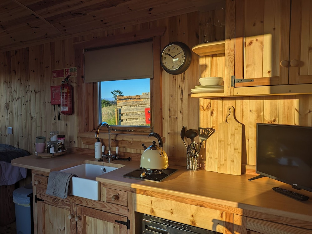 Hafan Gelli Sheperds Hut - Enlli