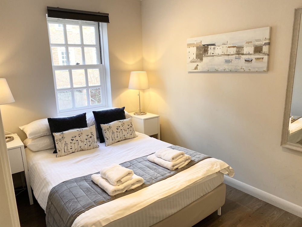 Oxford Vacations - The Huxley - Property Image 2