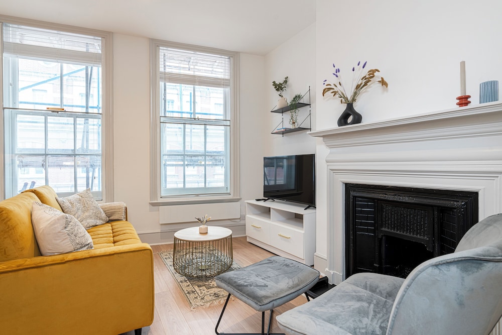 JOIVY Stylish 1 bed flats in Soho
