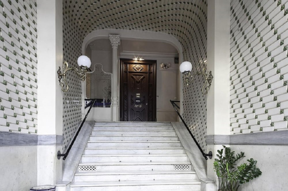 Rambla Paris Apartment