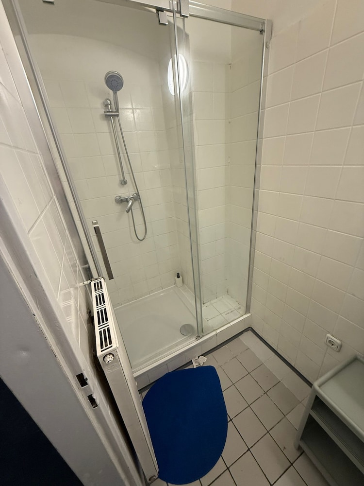 Central Vienna 3BR Apartment Comfort