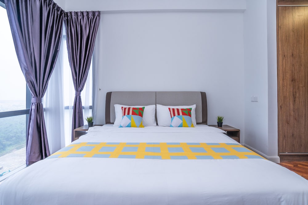 OYO Home 89725 Beautiful 3br Grand Medini photo 2