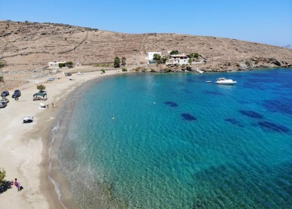Simousi Beach House