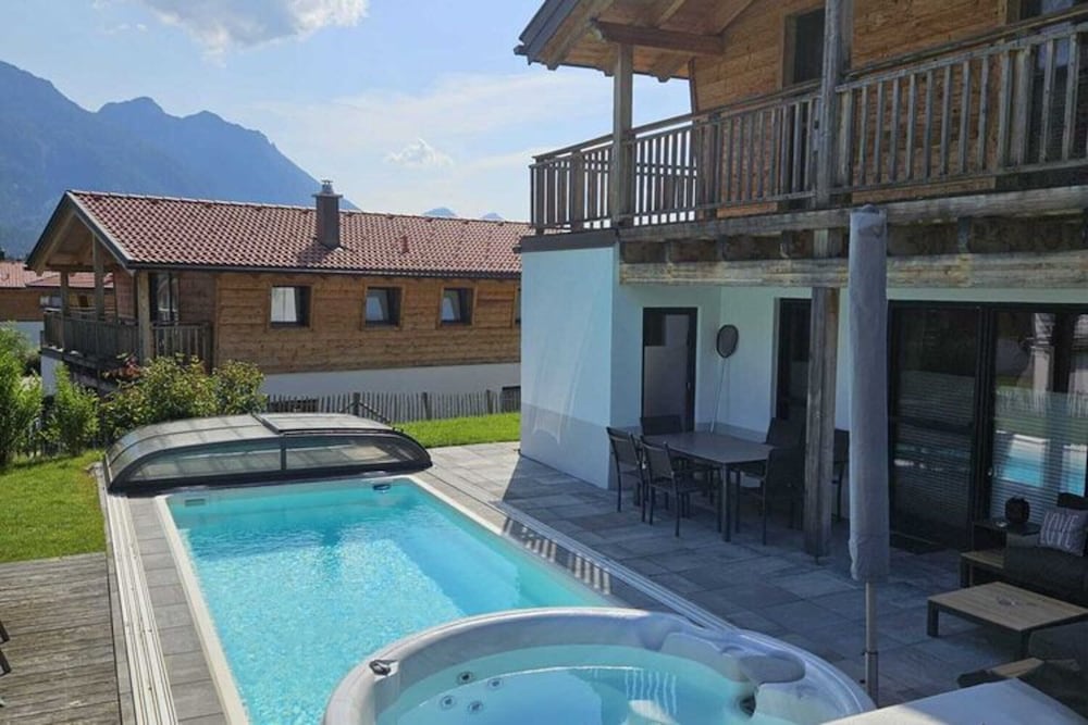 Chalet Gamsknogel mit Privatem Pool und Whirlpool