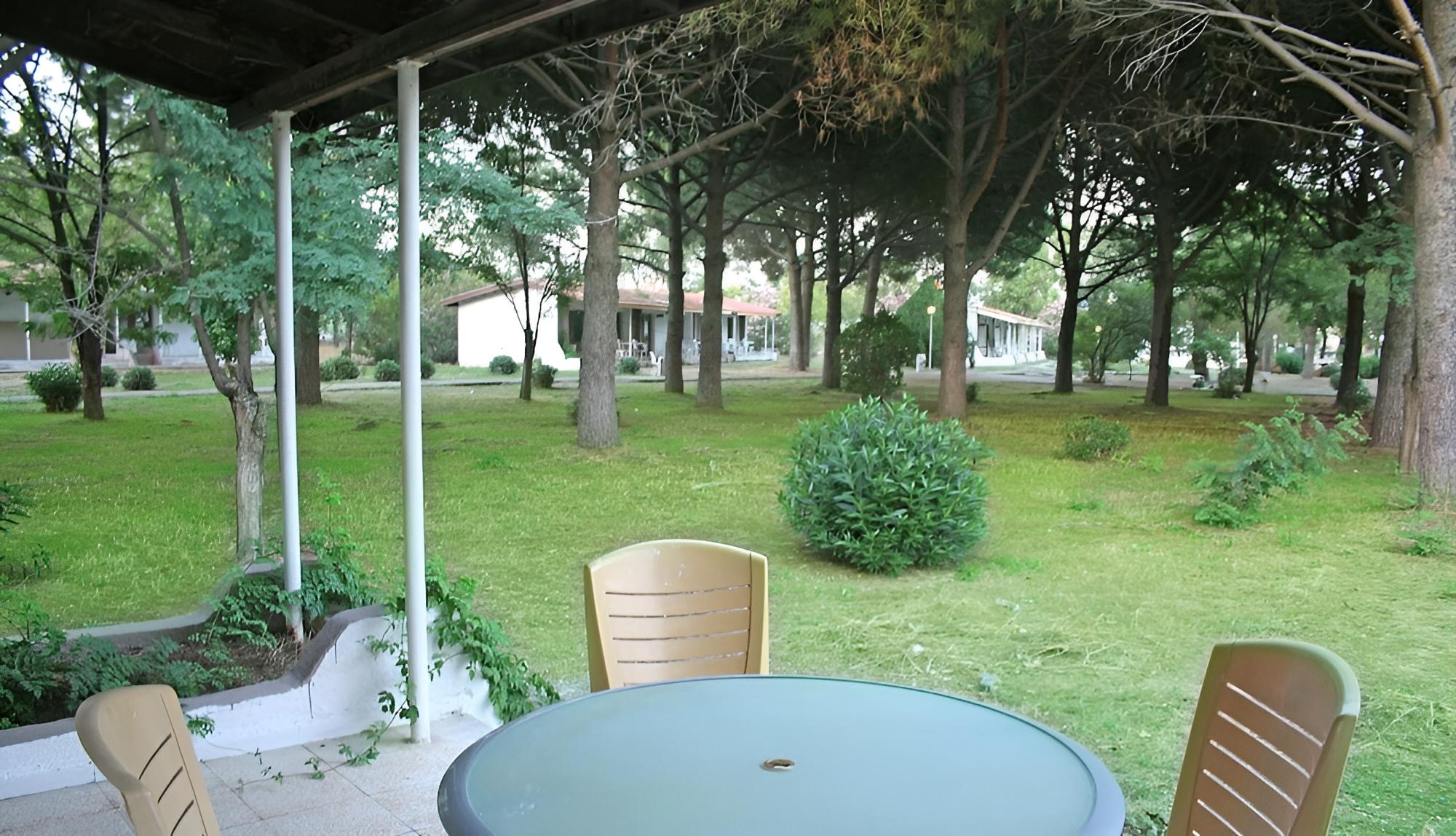 AKCAY PINEA CLUB