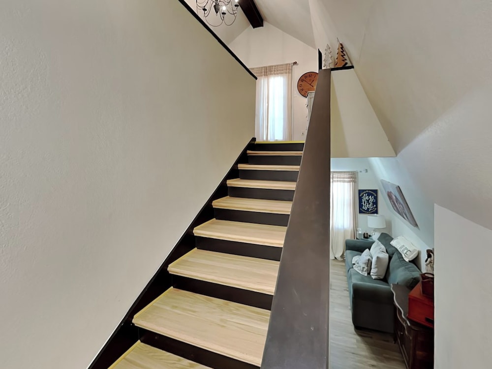 Doc's Den by Ruidoso Vacation Rentals