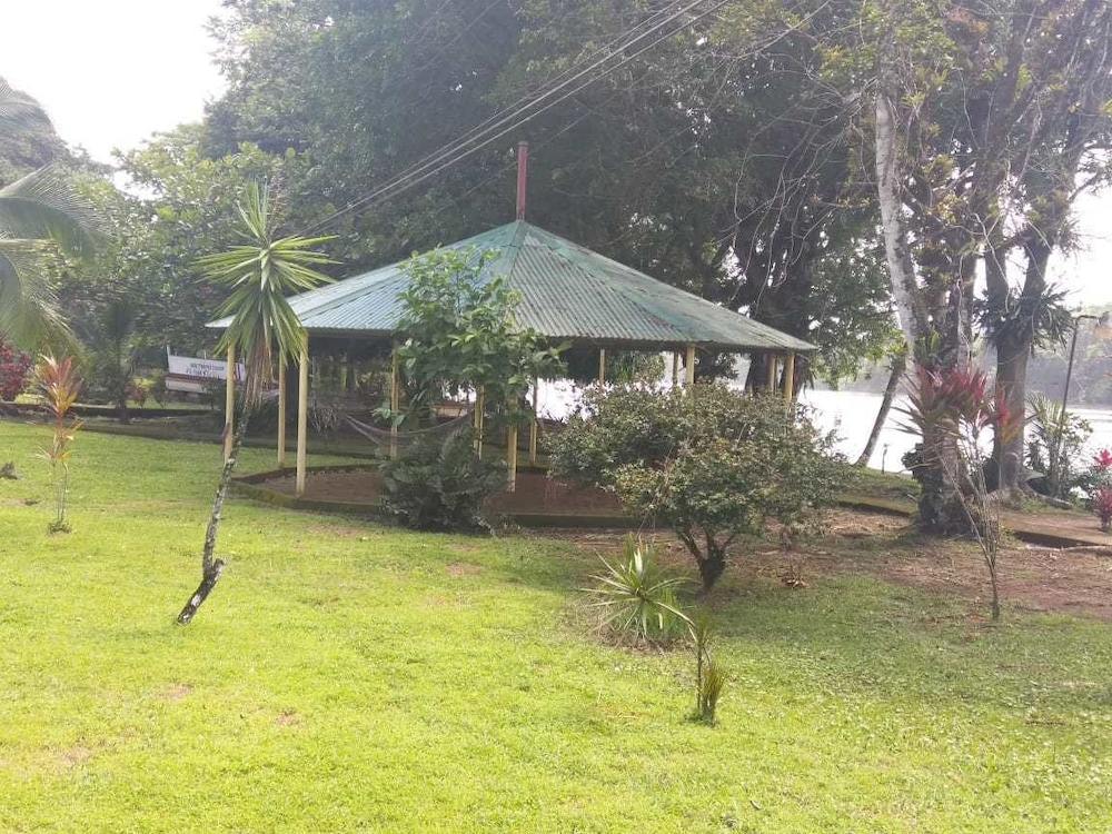 Ilan Ilan Trails & Lodge