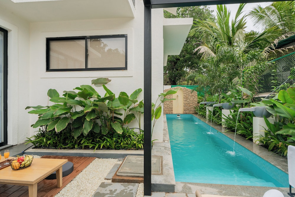 ELIVAAS Ekam | Luxe 4 BHK Villa With Pvt Pool & Patio