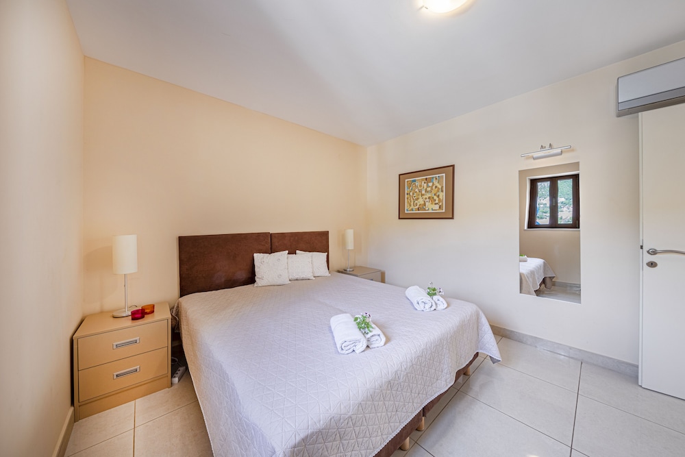 Apartment Vala