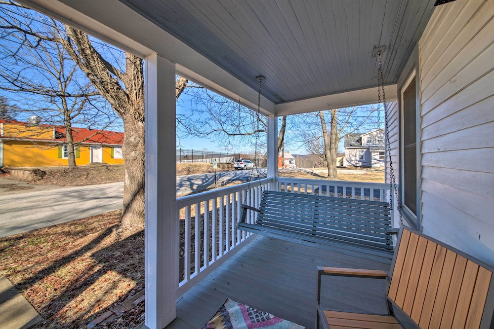 Cozy Augusta Home w/ Porch: Walk to Katy Trail!
