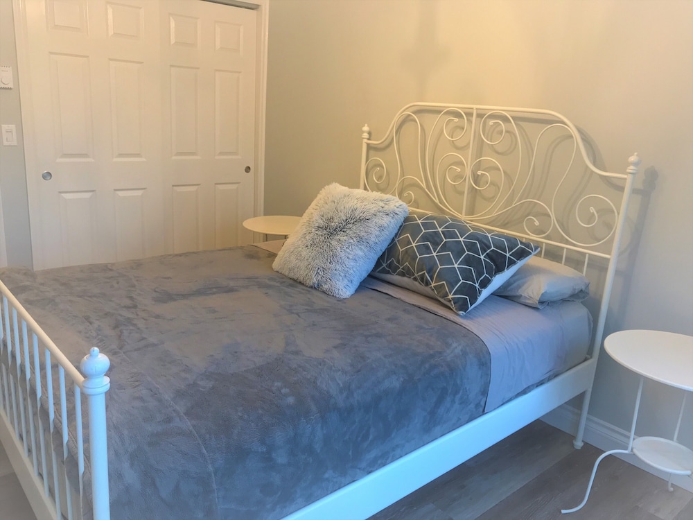 Carleton Place Downtown 1 and 2 Bedroom Entire Apartments view 5
