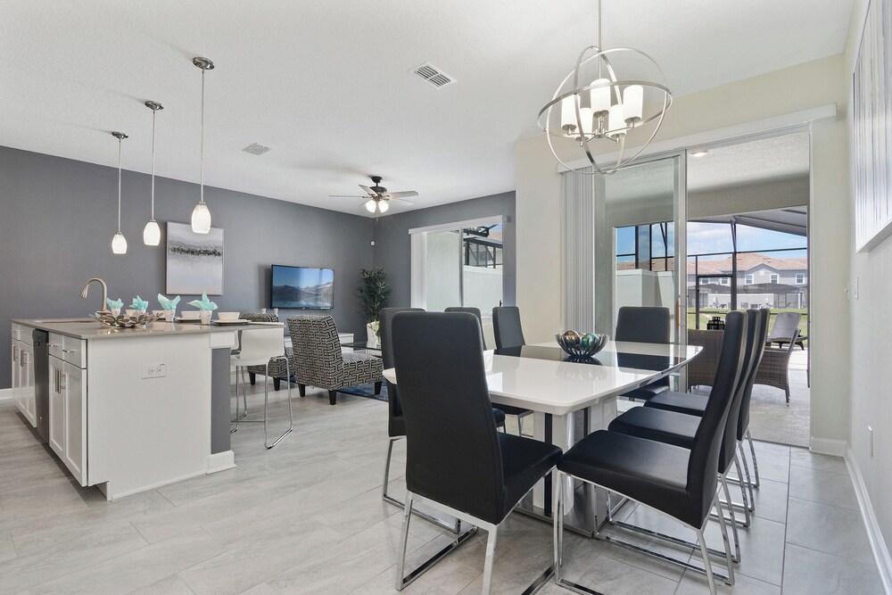 Four Bedroom Family Friendly w Screened Pool 4908 - Image 5