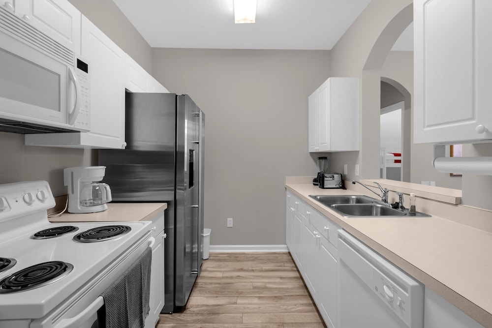 2306 SP - Disney Villa: 2br, Pool, Near Magic!