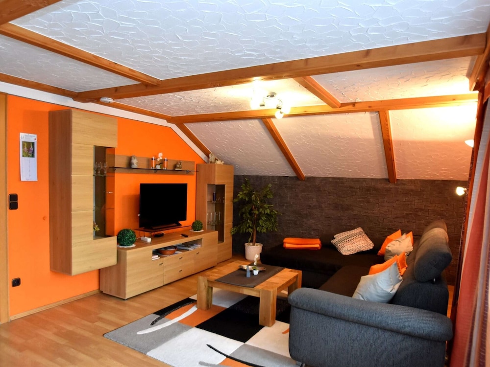 Scenic Apartment With Balcony, Garden, Deckchairs, Barbecue