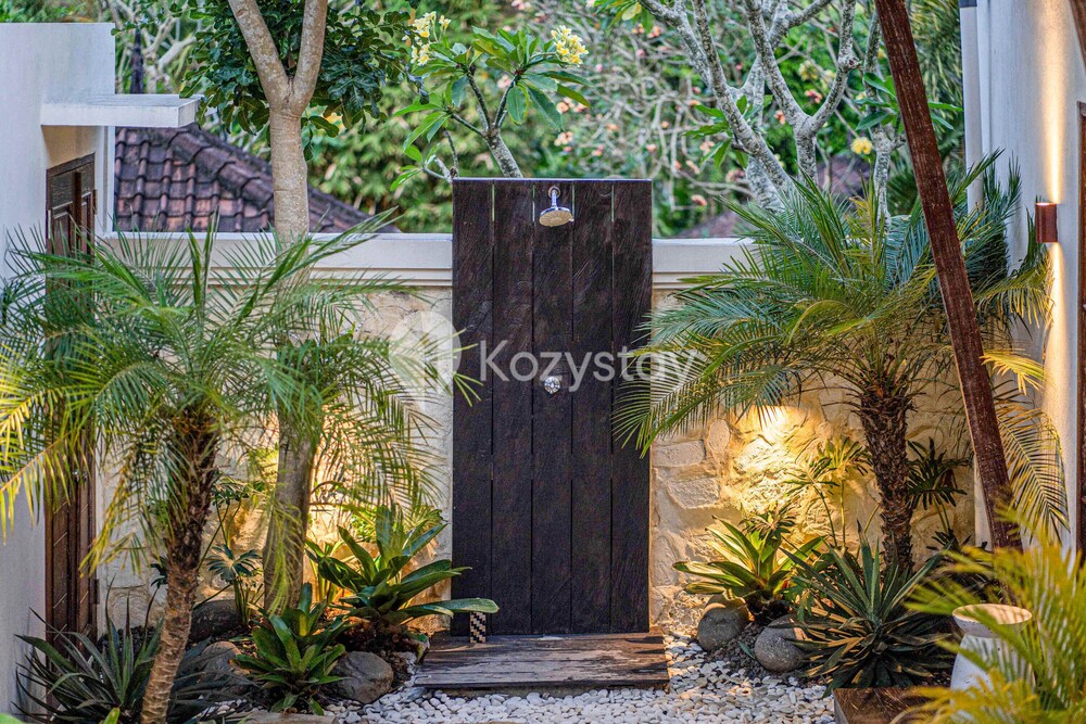 Dewandaru Villa by Kozystay - Canggu