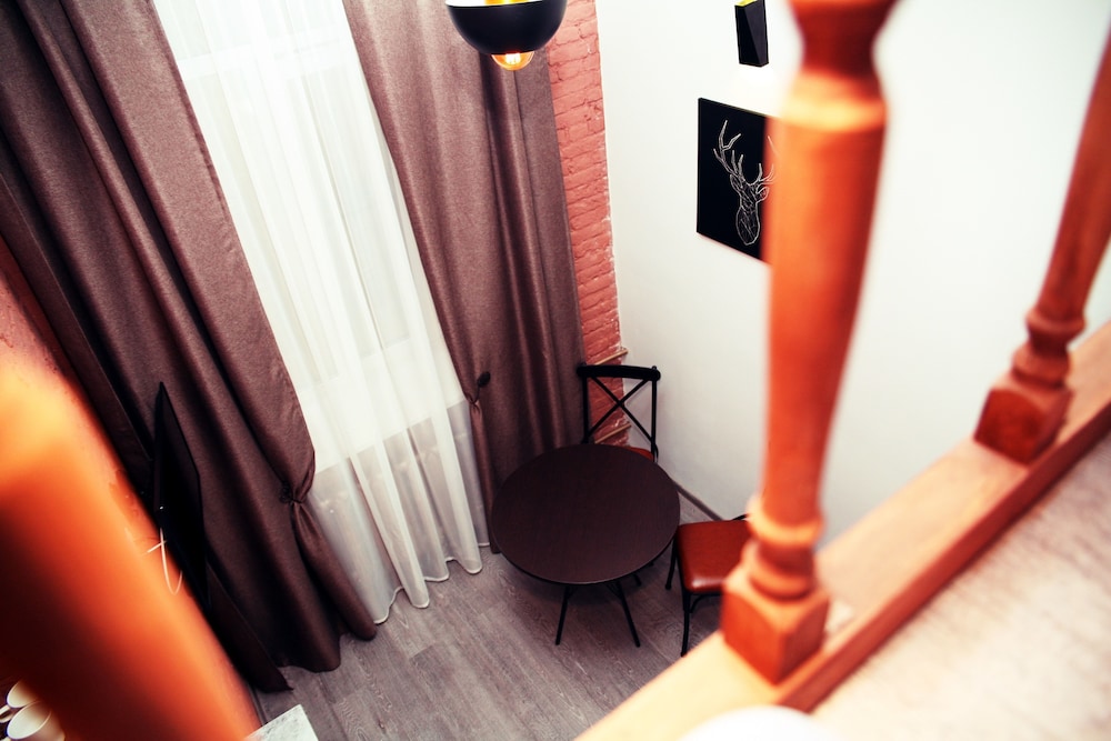 Apartment at the Red Bridge