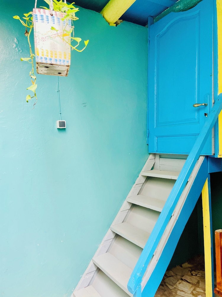 Fadidi House