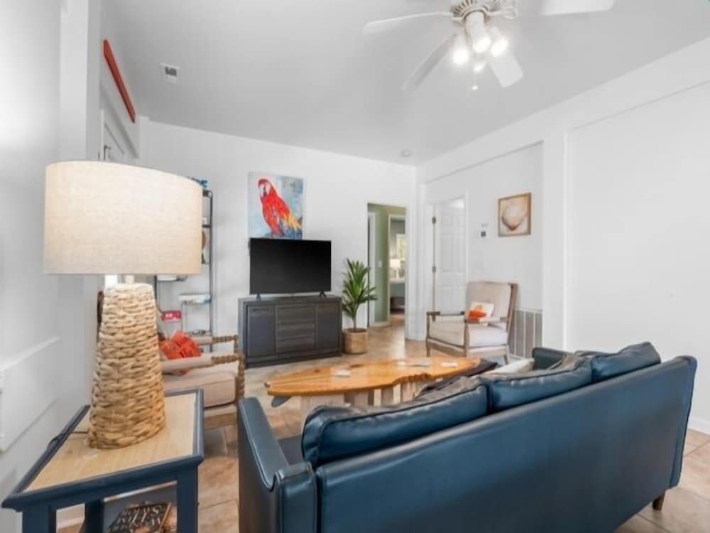 Atlantis Blue - Relaxing Beach Getaway Home Directly Across The Street From Beach Access! 5 Bedroom Home by RedAwning