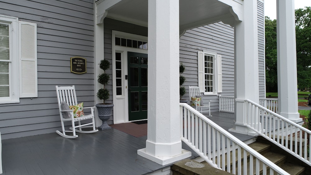 The Elizabethtown Inn