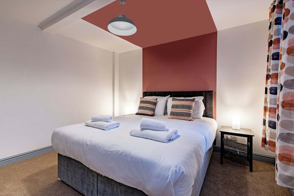 Harcourt Apartments