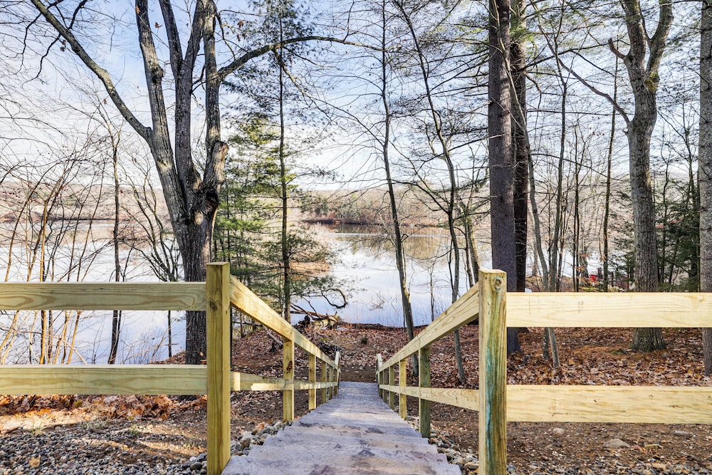 < 3 Mi to Uconn: Peaceful Home on Pine Lake
