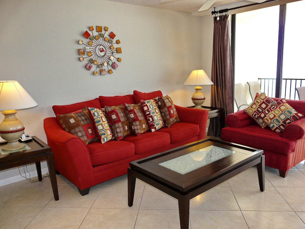 Inviting Beachfront Condo With Pool, spa and Views view 2