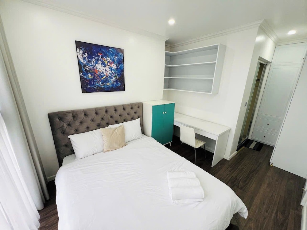Daniel Homes - Vinhomes SkyLake Luxury