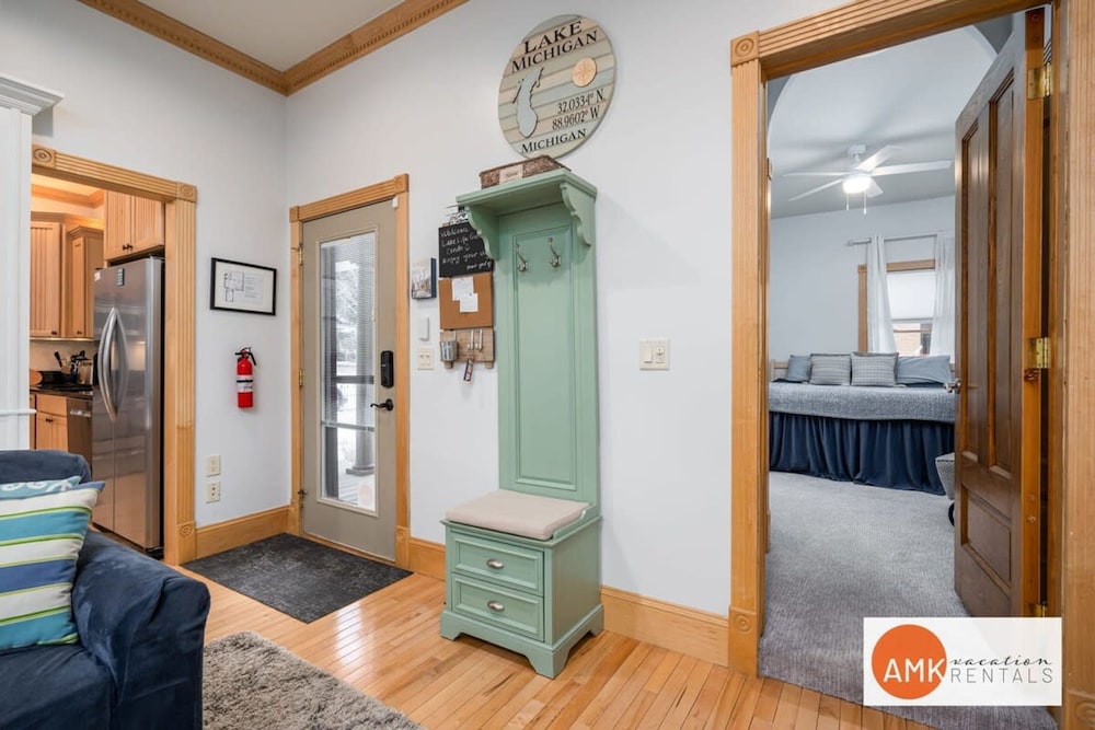 Lake Life Getaway - Condo Near Downtown