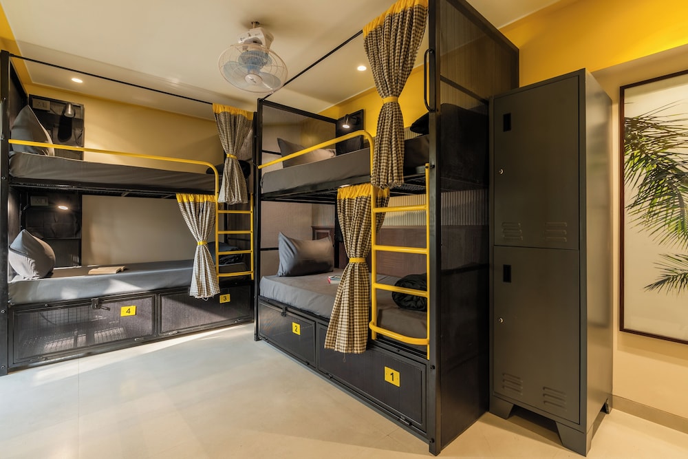 The Hosteller Mumbai, International Airport