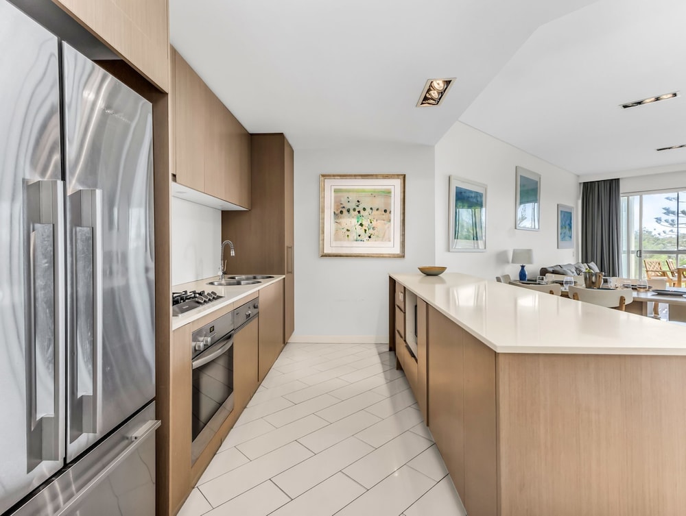 Tropical Park View Retreat 3BR Bali Resort in Kingscliff (1210)