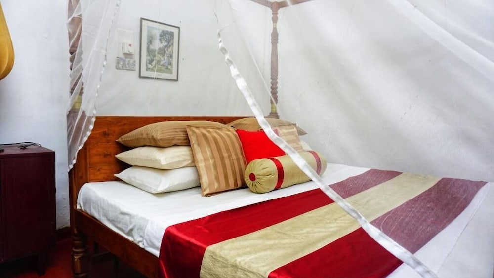 Habarana INN