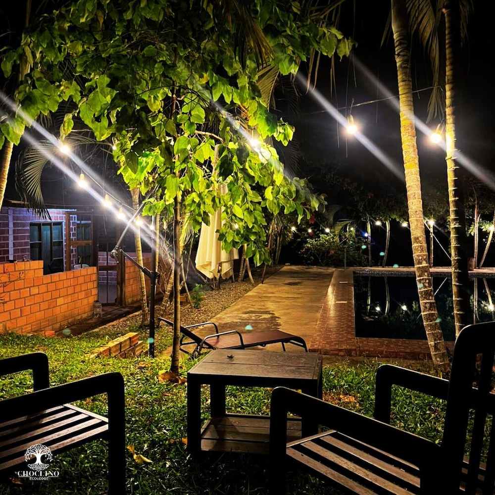 CHOCLINO ECOLODGE BUNGALOWS