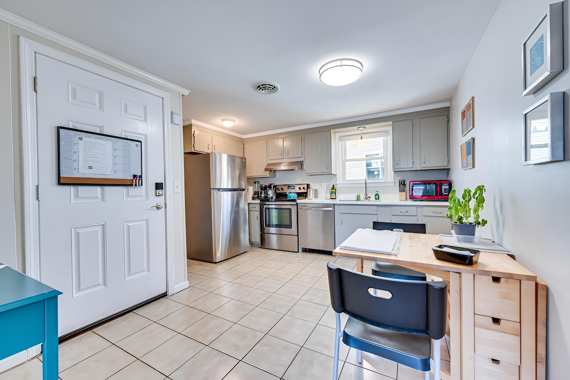Badgers Island Condo Near Restaurants + Marina!