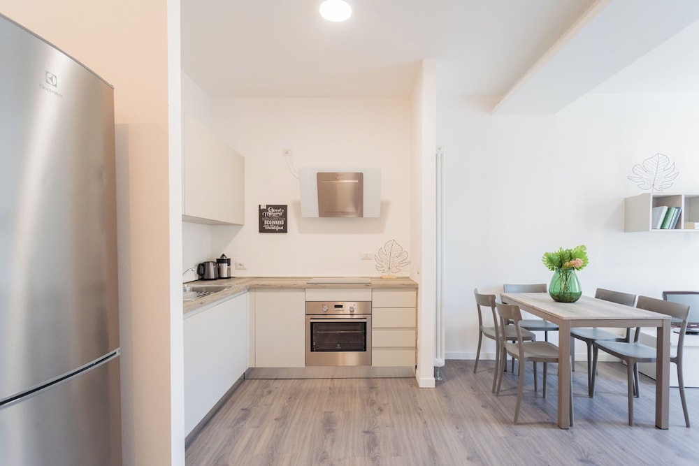 Garibaldi 24 Apartments by Rent all Como