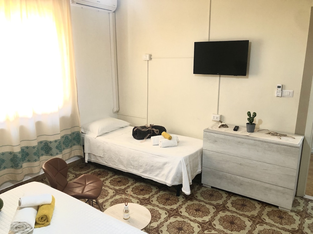 City Bb Chic Room With Shared Bathroom photo 5