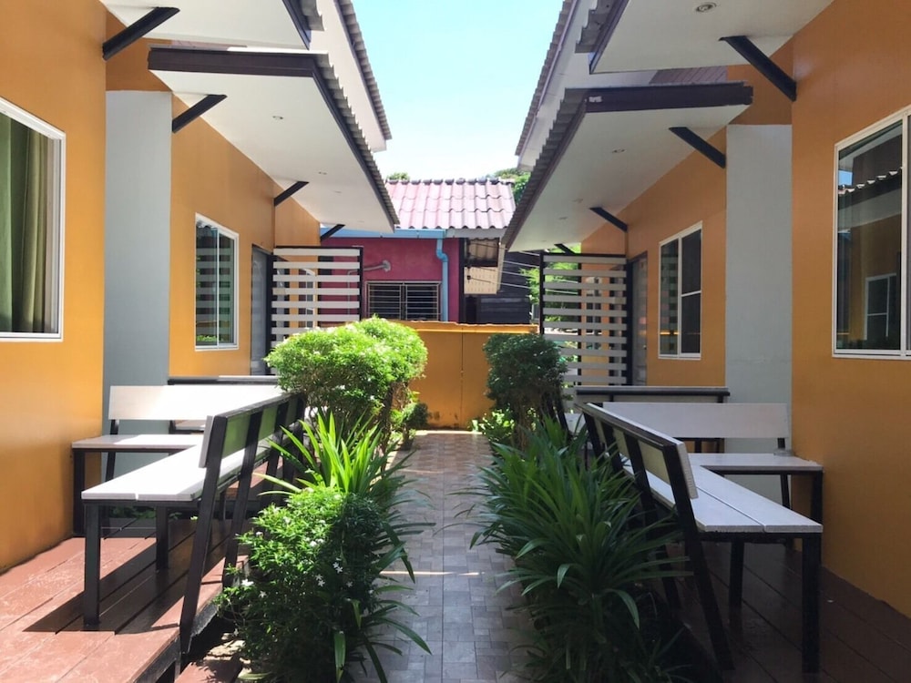 NT House Koh Lipe Resort